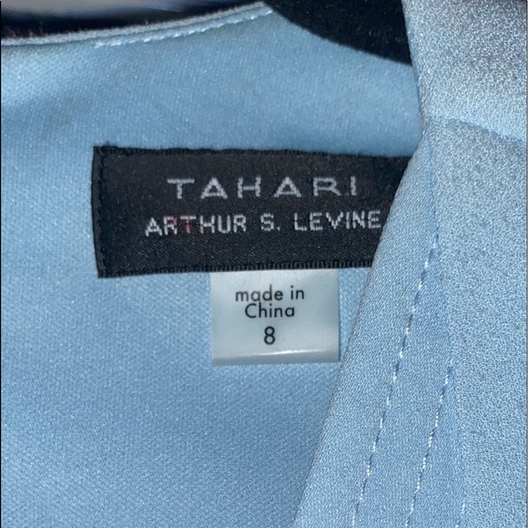 Tahari by Arthur S. Levine Women's Sleevless V-Neck Crepe - Picture 10 of 16